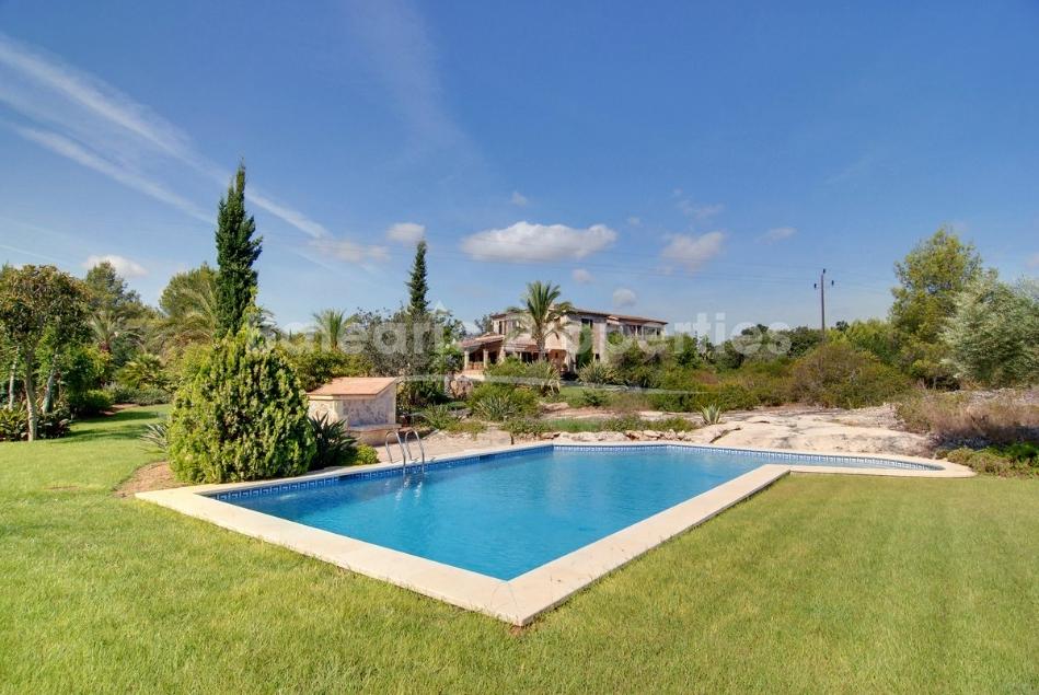 Elegant country house for sale near Pollensa, Mallorca