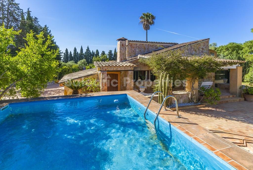 Charming villa in a quiet location for sale in Pollensa, Mallorca