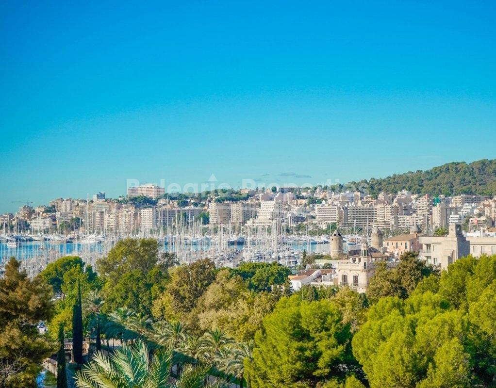 Apartamento con vista de mar a la venta en Palma, Mallorca