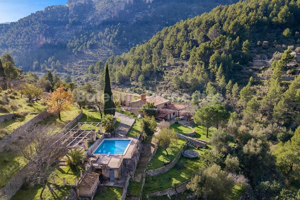 Extraordinary country finca for sale in a private area of Alaró, Mallorca