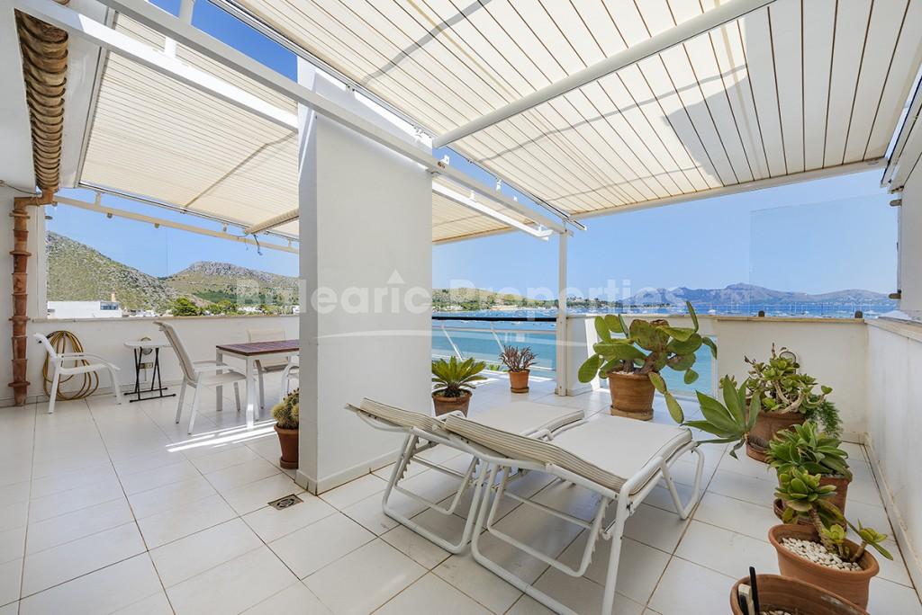 Apartamento único en primera línea en venta en Puerto Pollensa, Mallorca