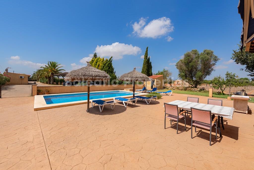 Wonderful country home with rental license for sale in Felanitx, Mallorca