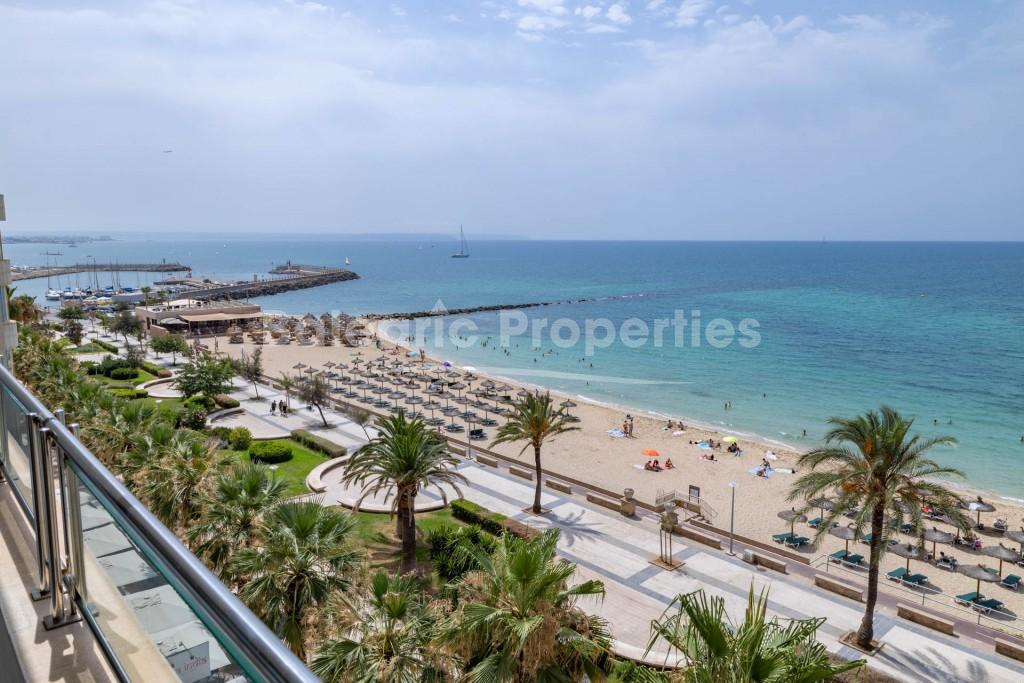 Apartamento en primera línea de playa con impresionantes vistas al mar en venta en Portixol, Mallorca