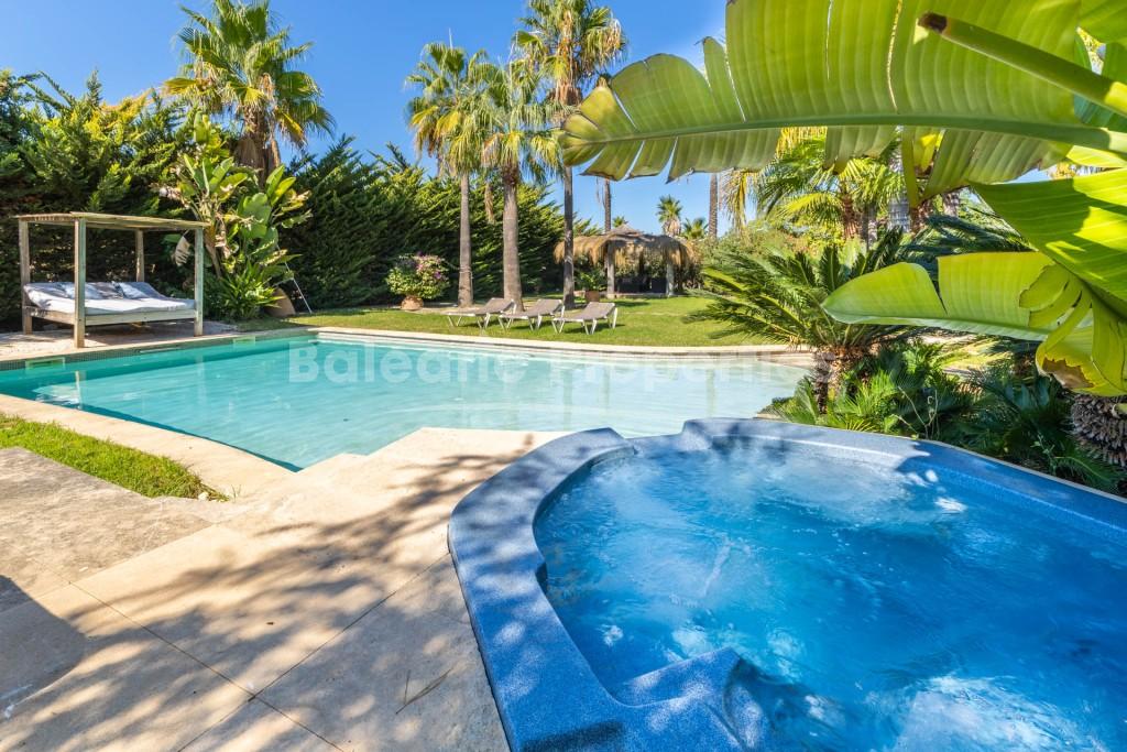 Delightful country house with holiday rental license for sale in Binissalem, Mallorca