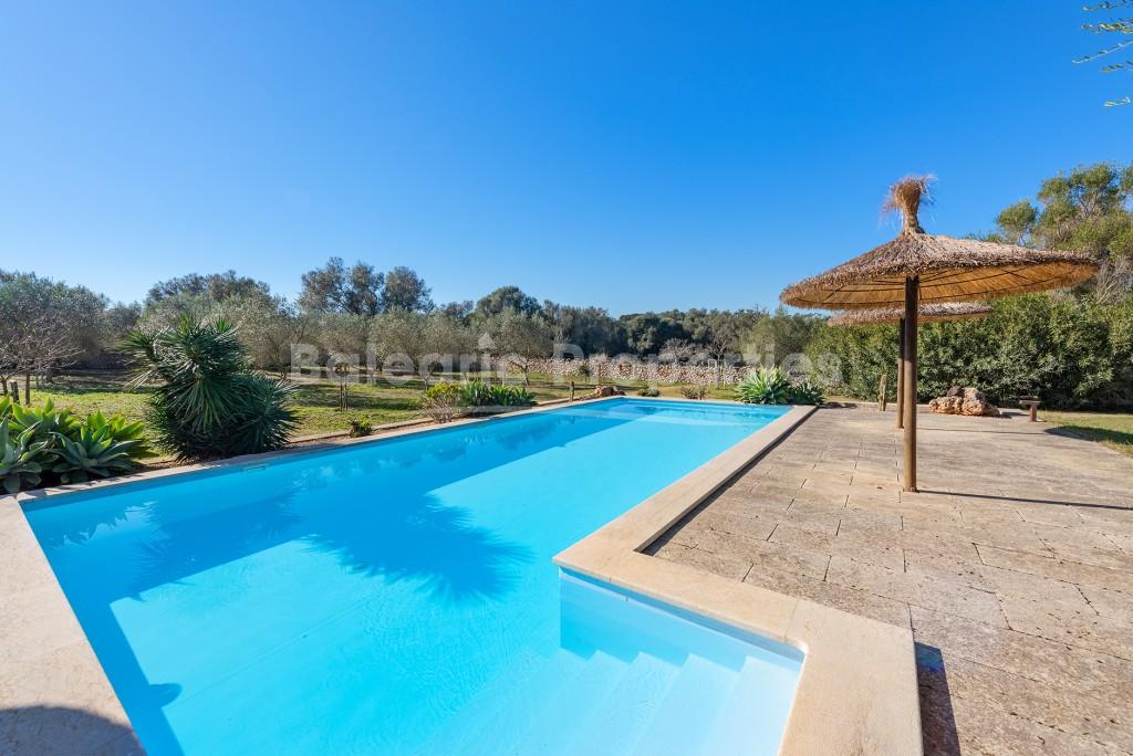 Finca rústica con piscina en venta en Ariany, Mallorca