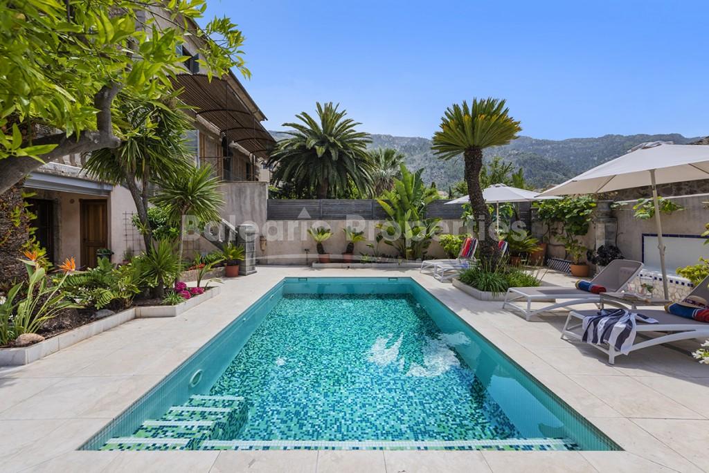 Remarkable village house with a holiday license for sale in the centre of Sóller, Mallorca