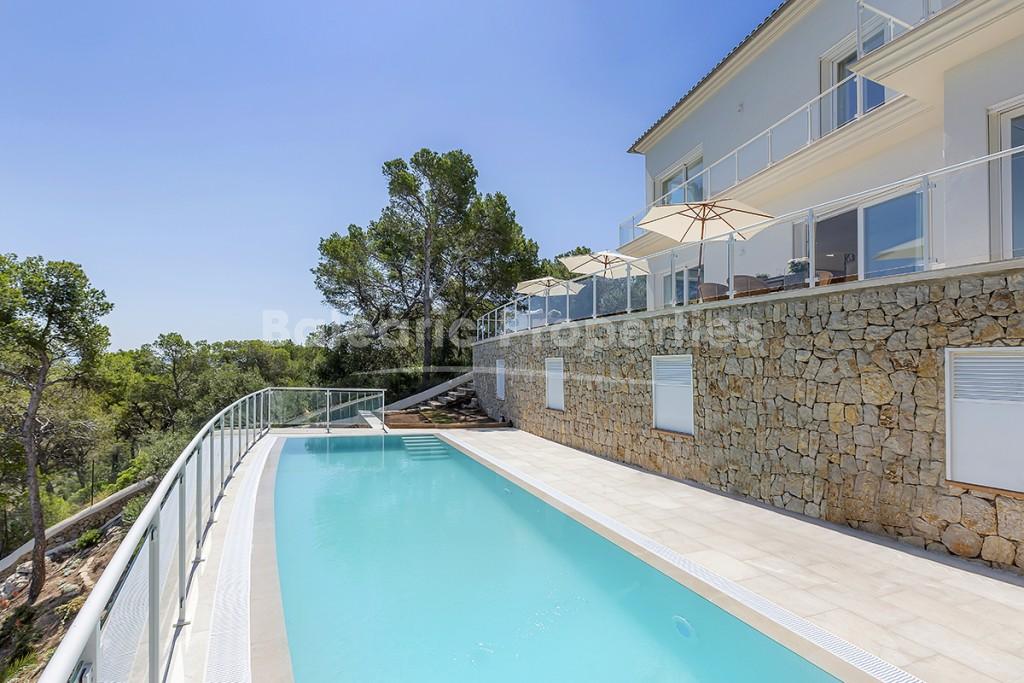 Villa reformada con acceso privado al mar en venta en Torrenova, Mallorca 