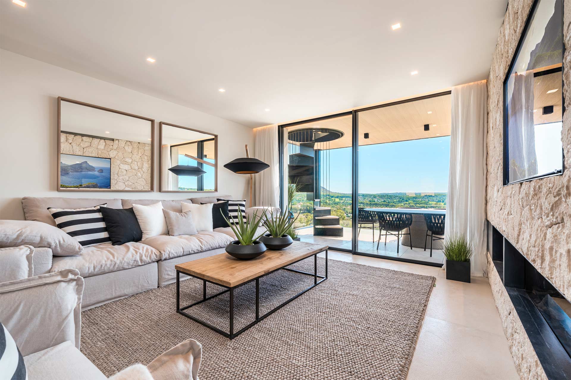 Ático de obra nueva con piscina privada en la azotea y vistas al mar en Santa Ponsa