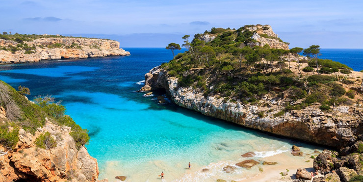 Golden beaches sparkling seas Mallorca