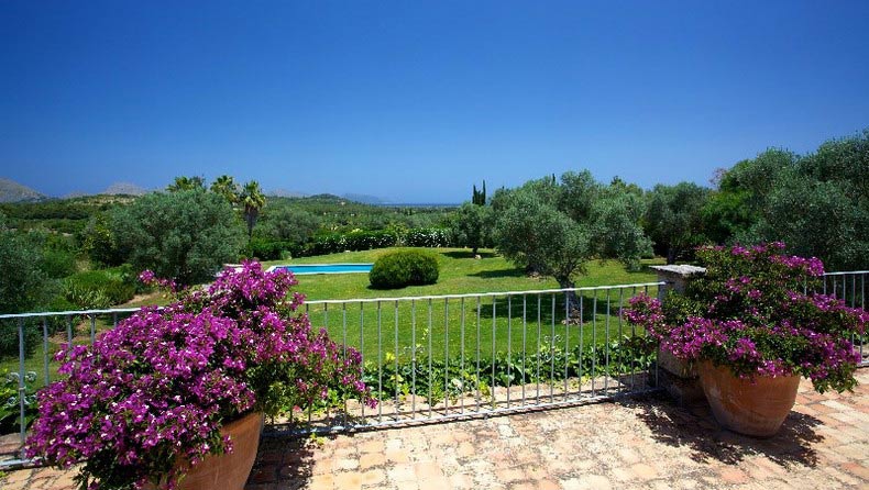 The perfect Mallorca country property for sale in Pollensa