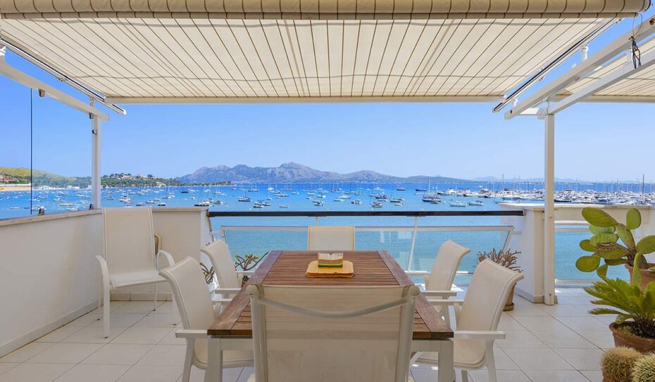 seafront apartment Puerto Pollensa 