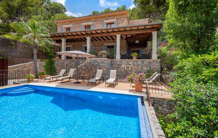 villa in Cala Deia Mallorca