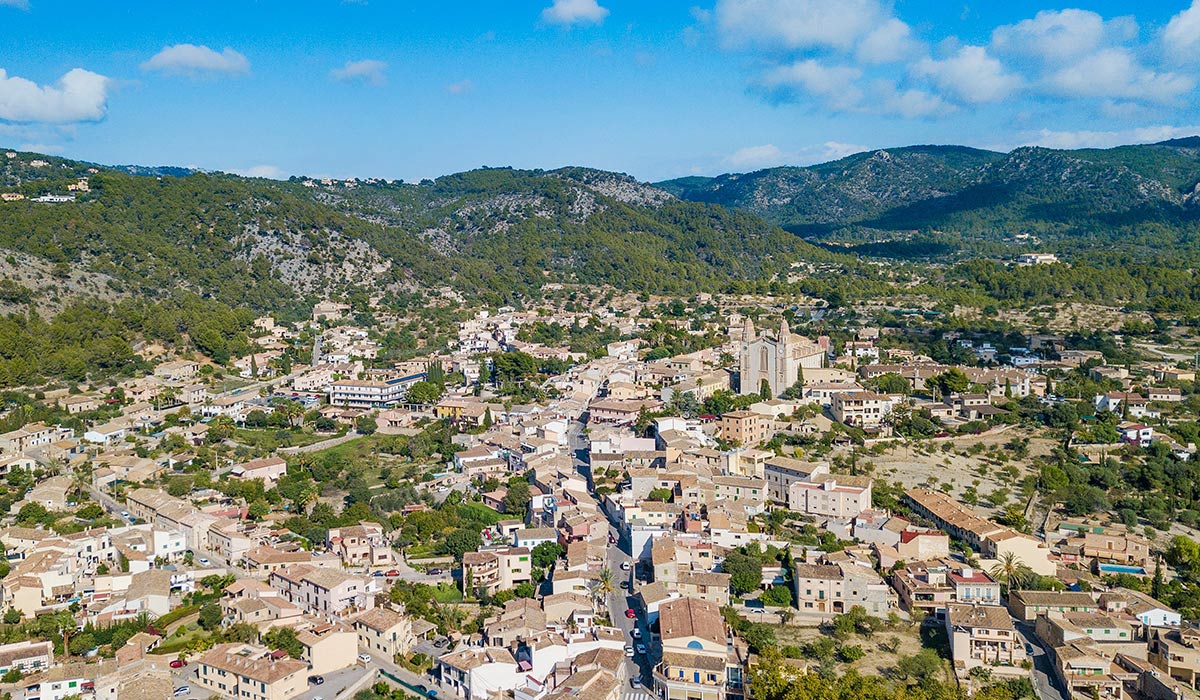 Historisches Zentrum von Calvià Vila, Mallorca – traditionelle Architektur und authentischer Dorfcharme