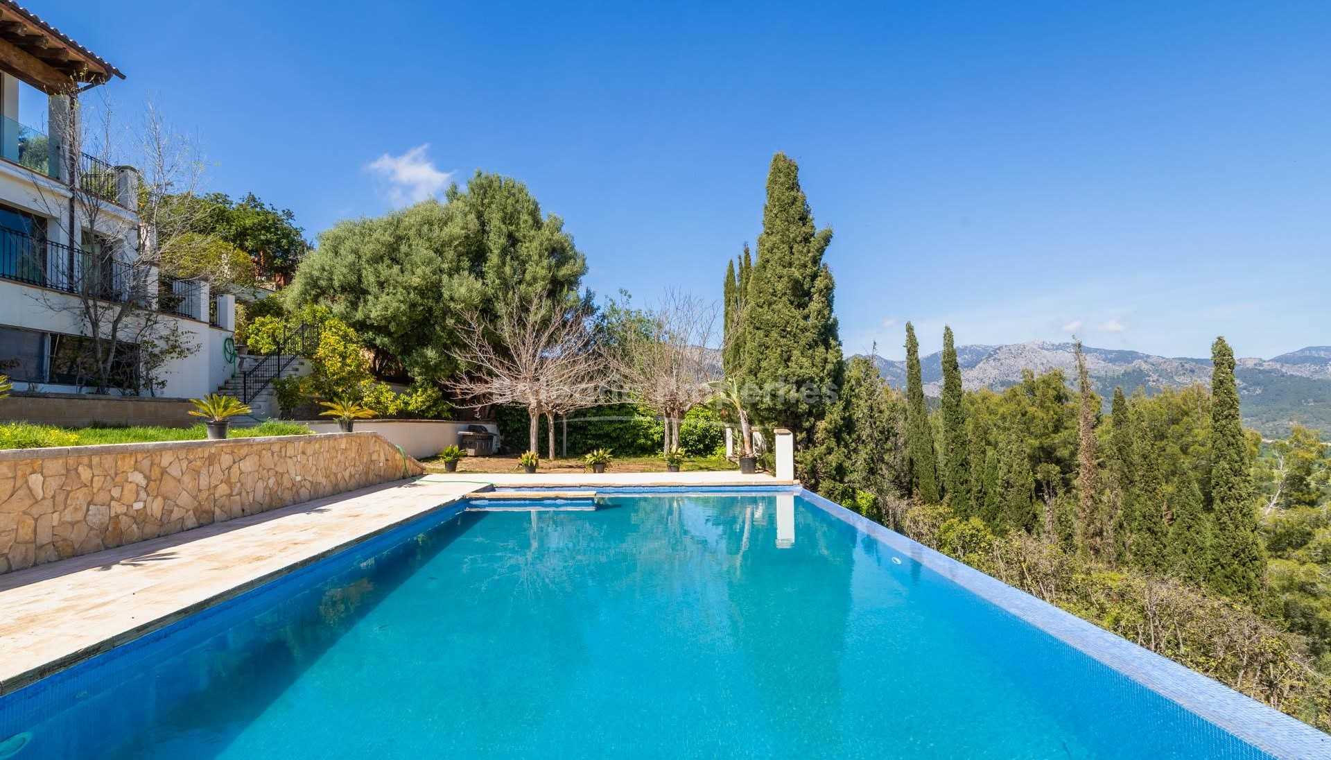 Exklusive Villa zum Verkauf in Esporles, Mallorca – luxuriöses Wohnen in ruhiger Berglage