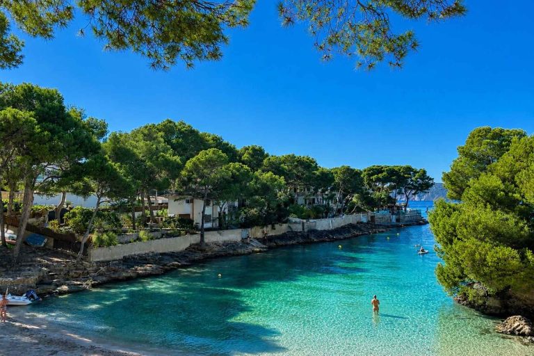 Die Bucht Caló d'en Pallicer in Santa Ponsa