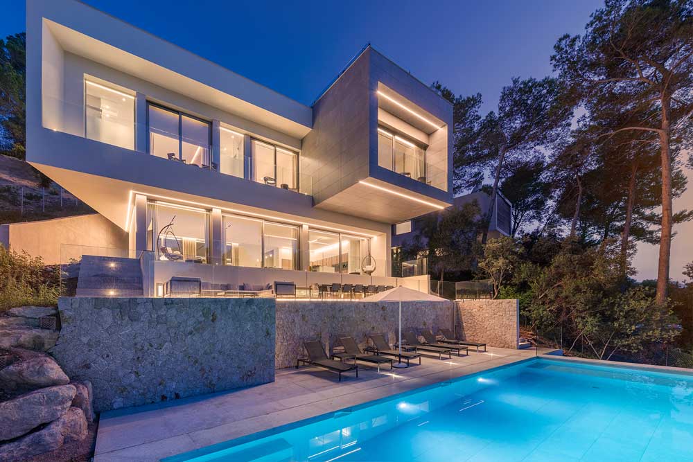 Where Political Heritage Meets Vision and Lifestyle: The Lyon Estate Lists at $125 Million
