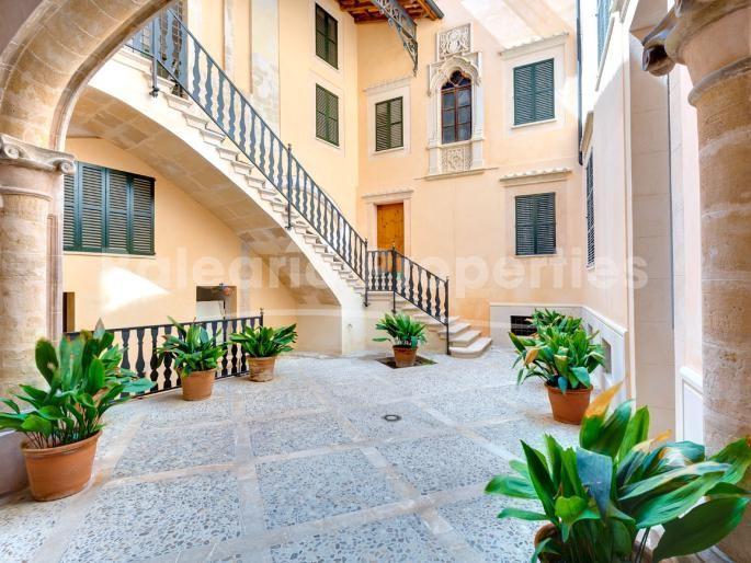 Bright duplex apartment for sale in Old Town Palma, Mallorca