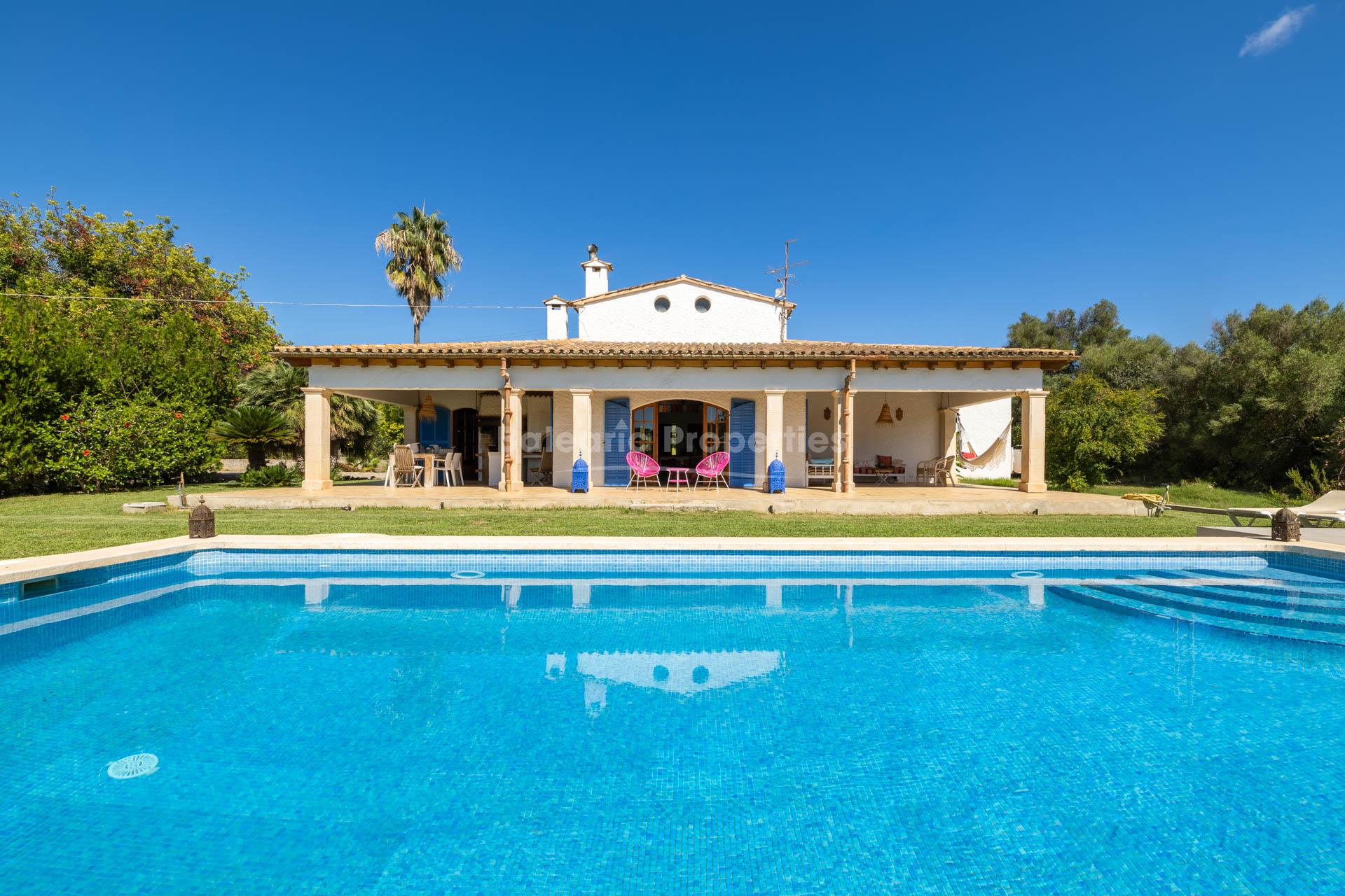 Attractive country villa with holiday rental license for sale in Pollensa, Mallorca