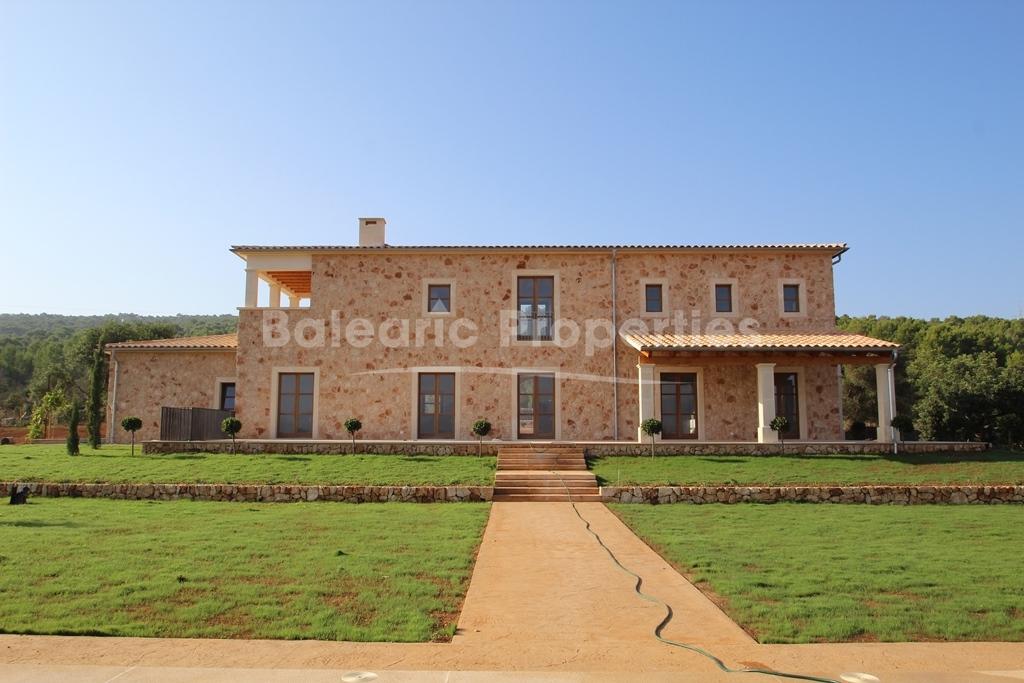 Impressive newly built finca less than 5 minutes from town for sale in Santa Maria del Cami
