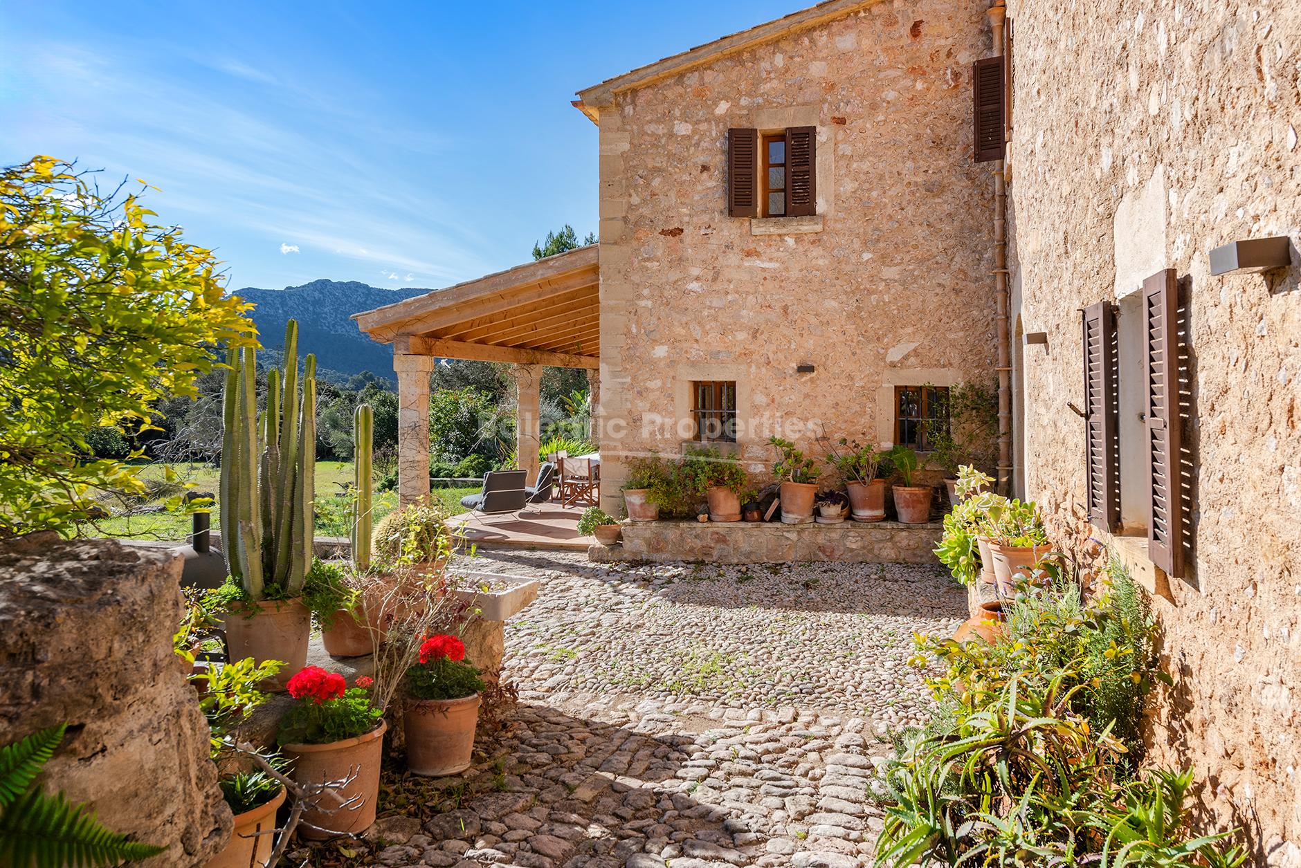 Country finca with fantastic views for sale in Pollensa, North Mallorca