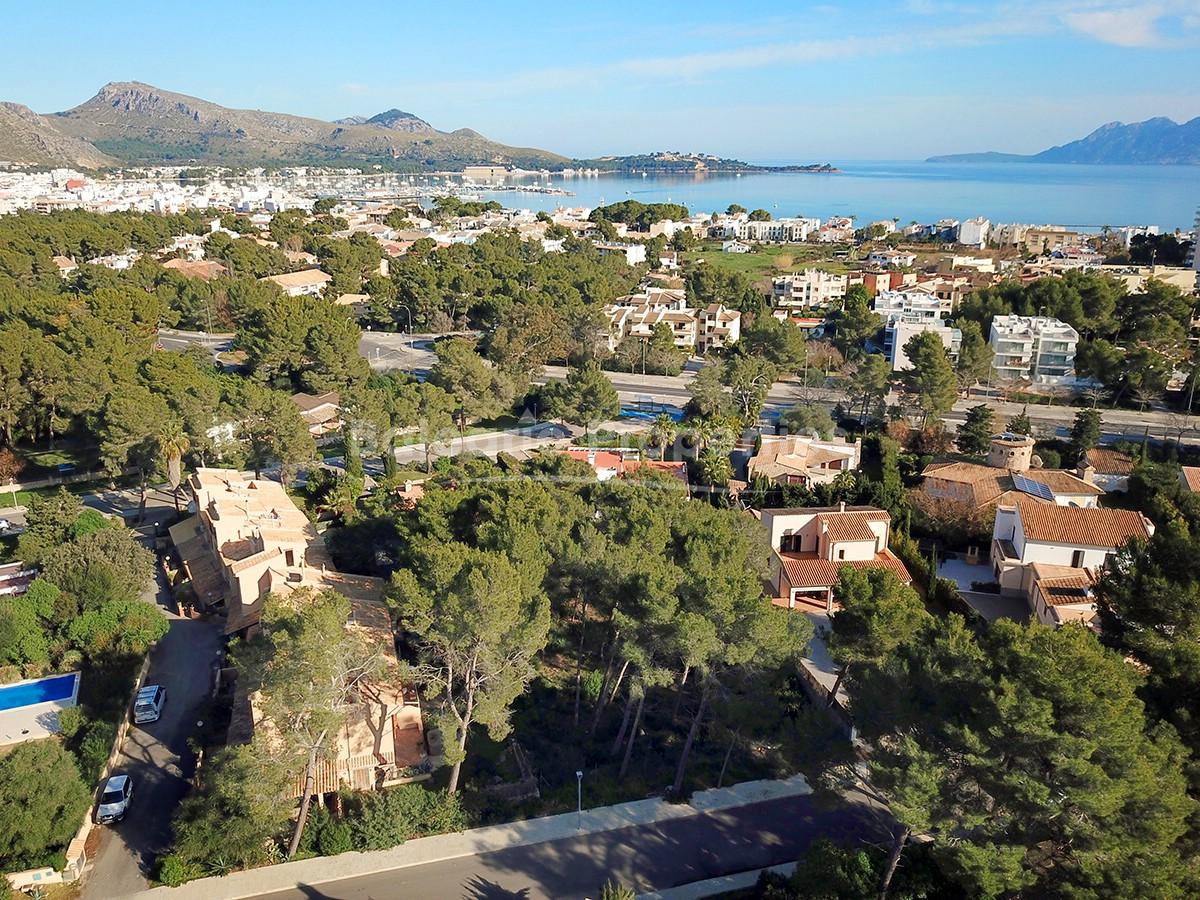 Preciosa parcela edificable en zona residencial a minutos de las playas de Puerto Pollensa, Mallorca
