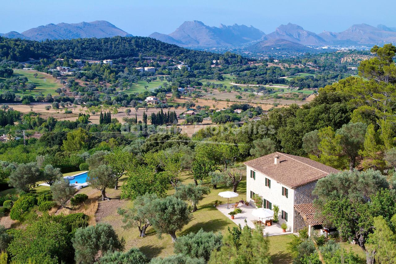 Country property in private location for sale in Pollensa, Mallorca