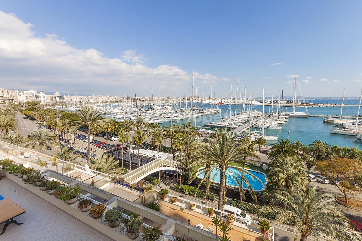 Penthouse for sale in Palma, Mallorca near Palacio Congresos