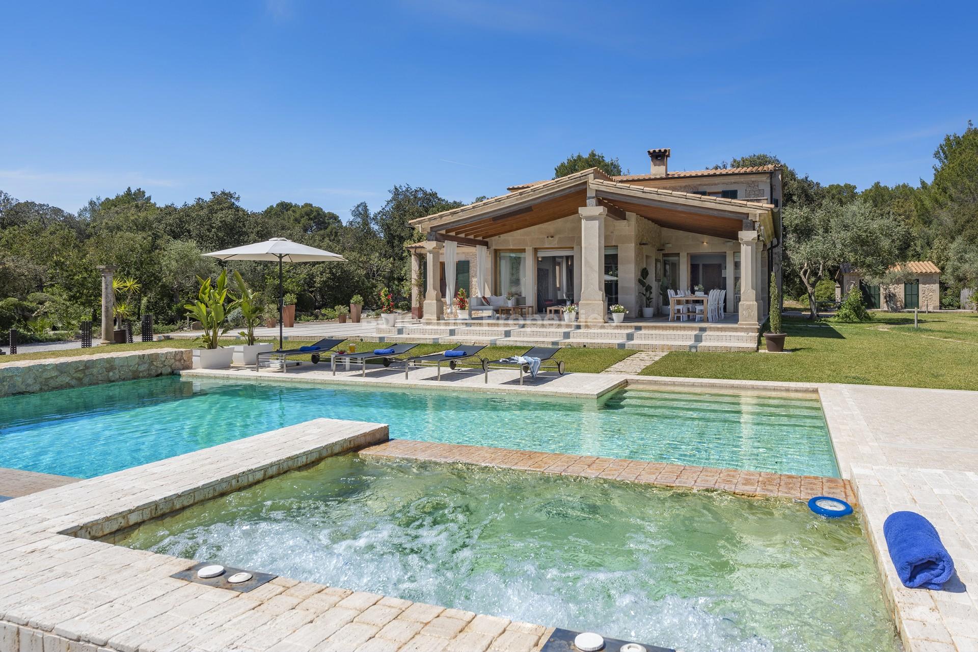 Preciosa casa de campo con licencia de vacaciones, en venta en Pollensa, Mallorca