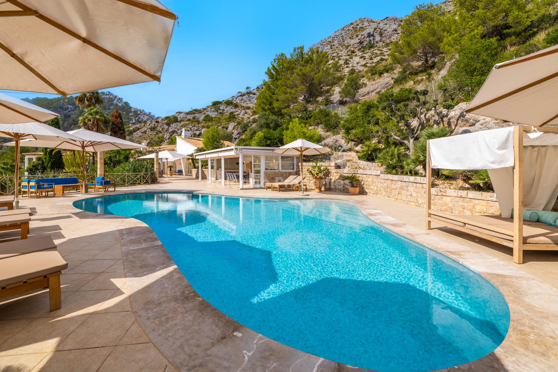Chalet de lujo con apartamento de invitados en venta en La Font, Pollensa, Mallorca