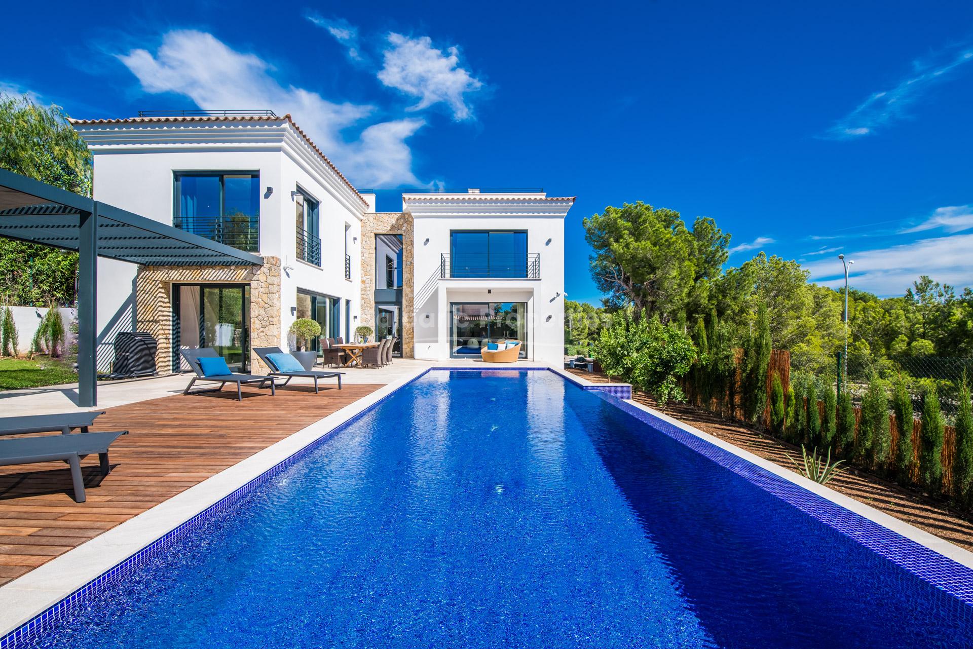New villa with glorious views, for sale in Santa Ponsa, Mallorca