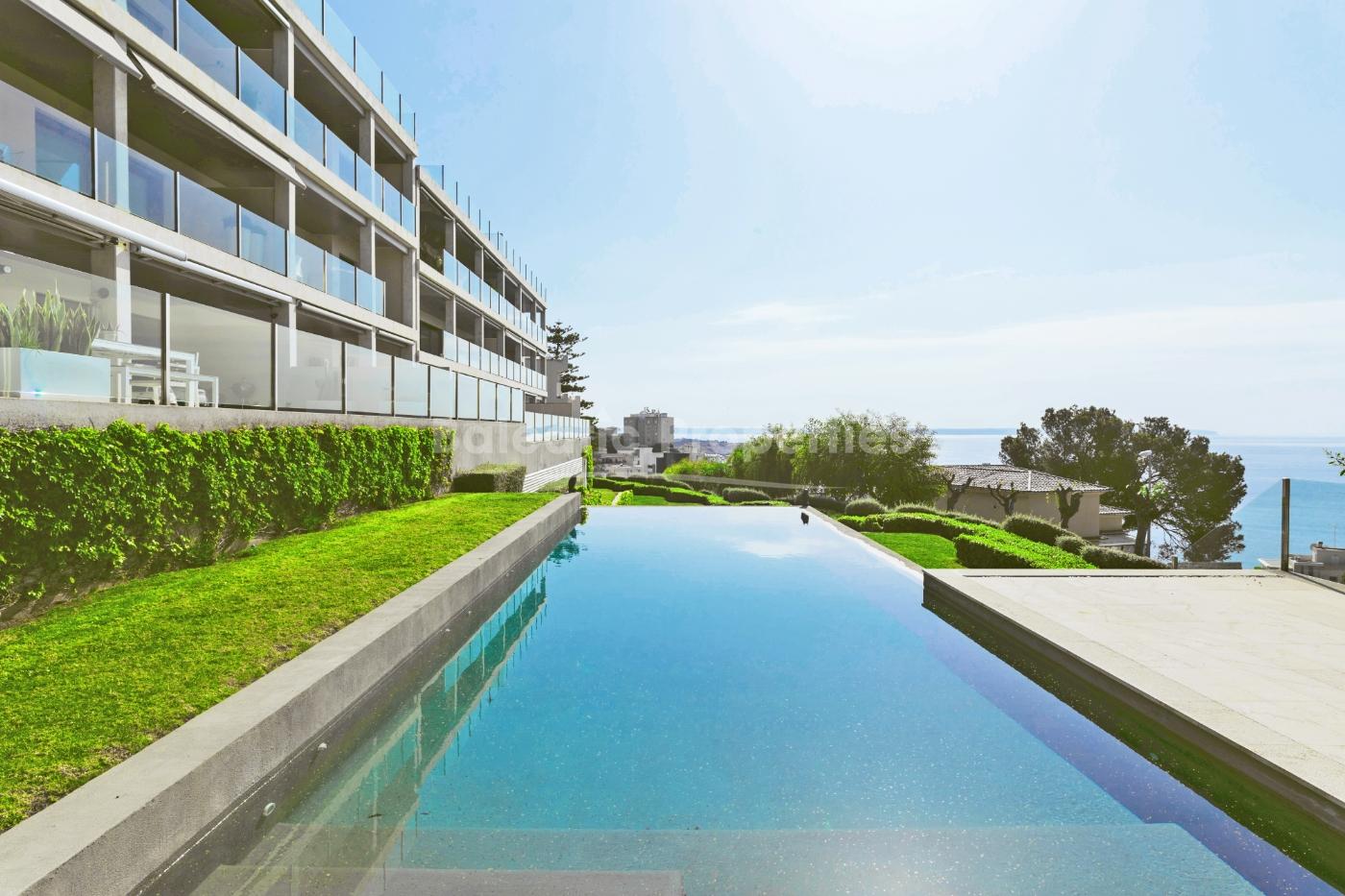 Moderno apartamento con vistas al mar en venta en Sant Agustín, Palma, Mallorca