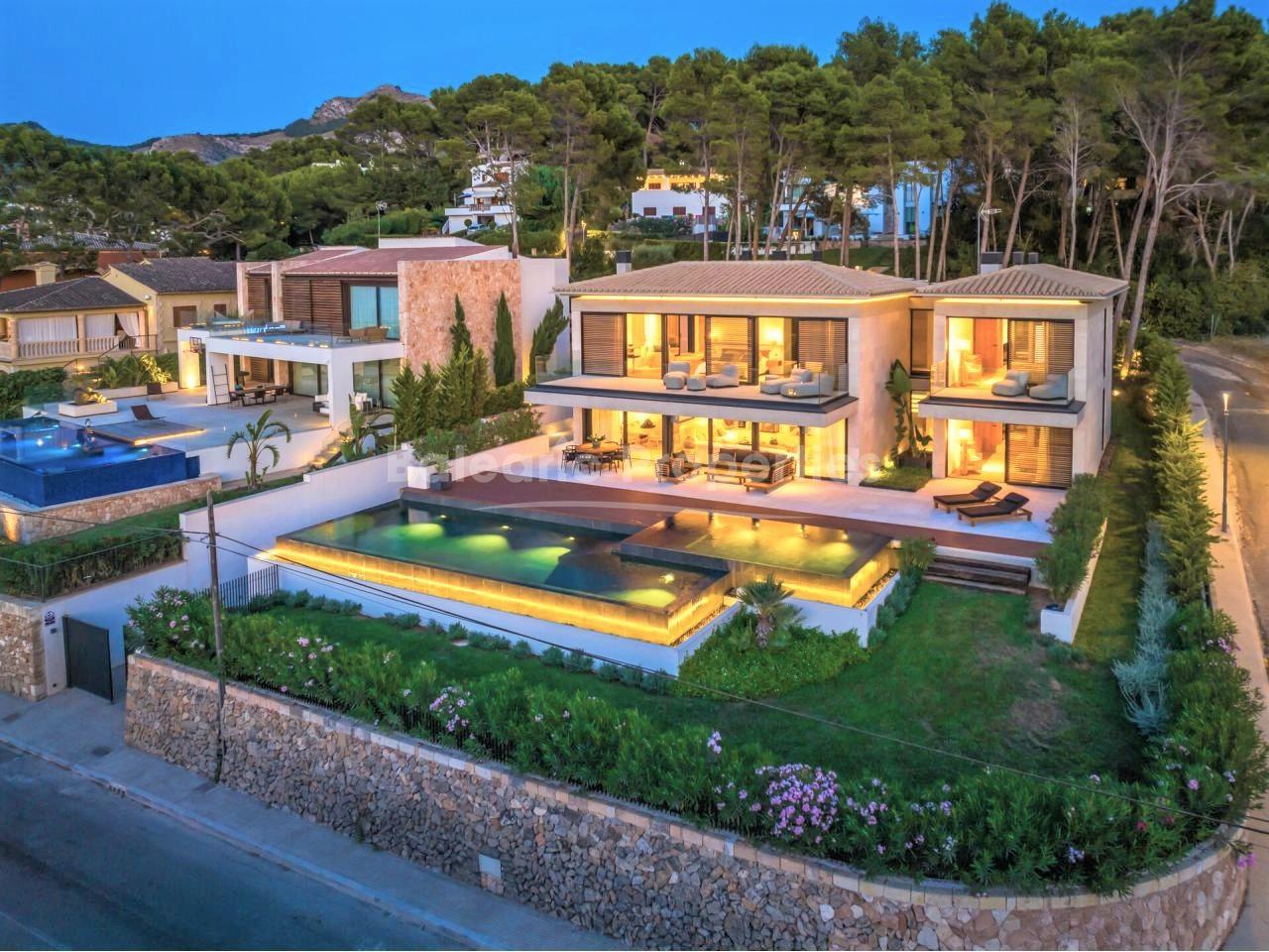 Luxury frontline villa with uninterrupted sea views for sale in Bonaire, Mallorca