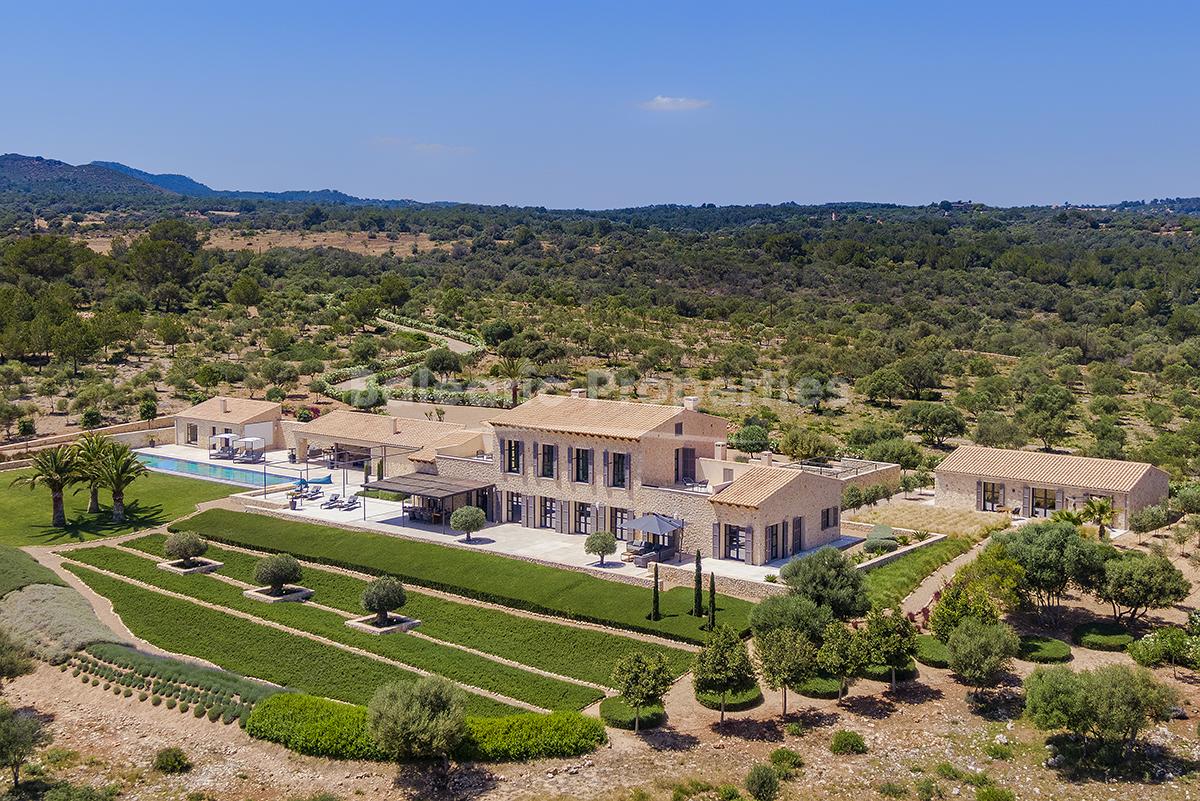 Luxury seaview country estate with guest houses for sale in Porto Cristo, Mallorca 