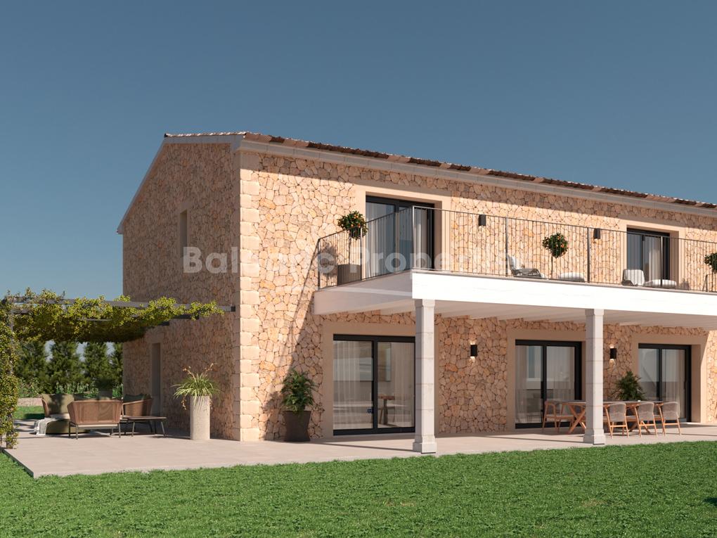 Parcela rústica con proyecto de villa de lujo y licencia en venta en Alcudia, Mallorca