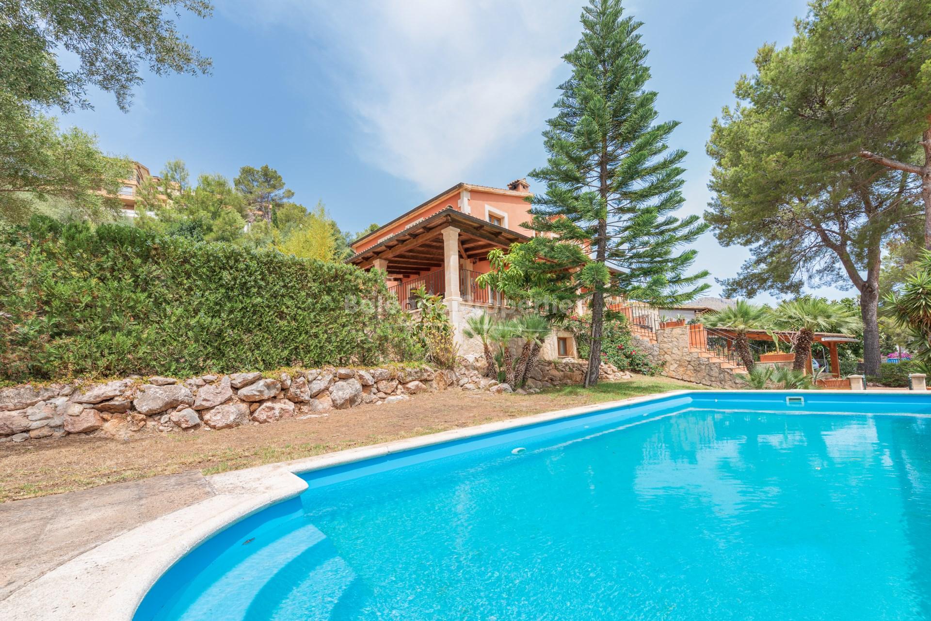Outstanding villa with holiday rental license for sale in Puerto Pollensa, Mallorca