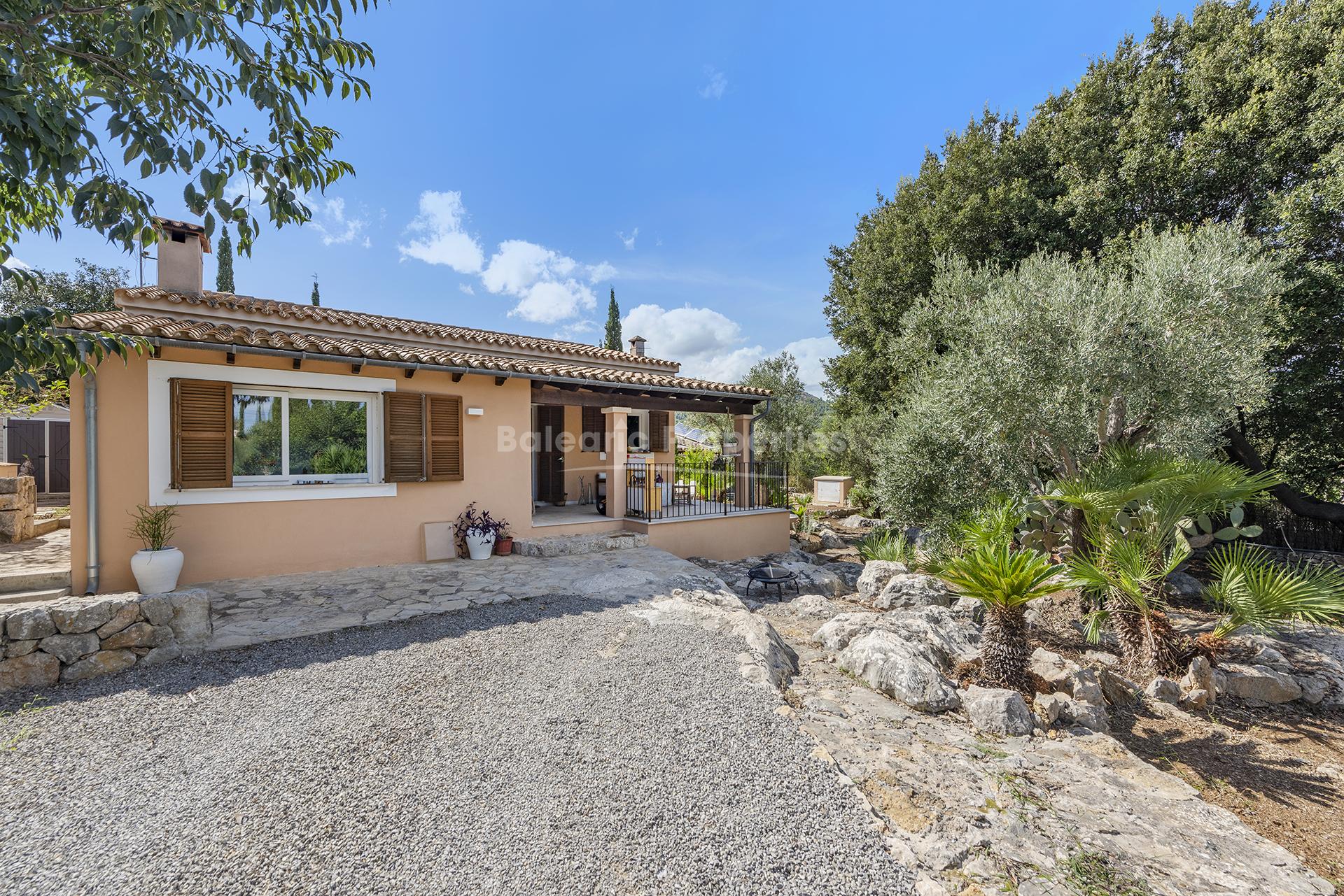 Villa de campo con casa de invitados en venta en una zona tranquila de Pollensa, Mallorca