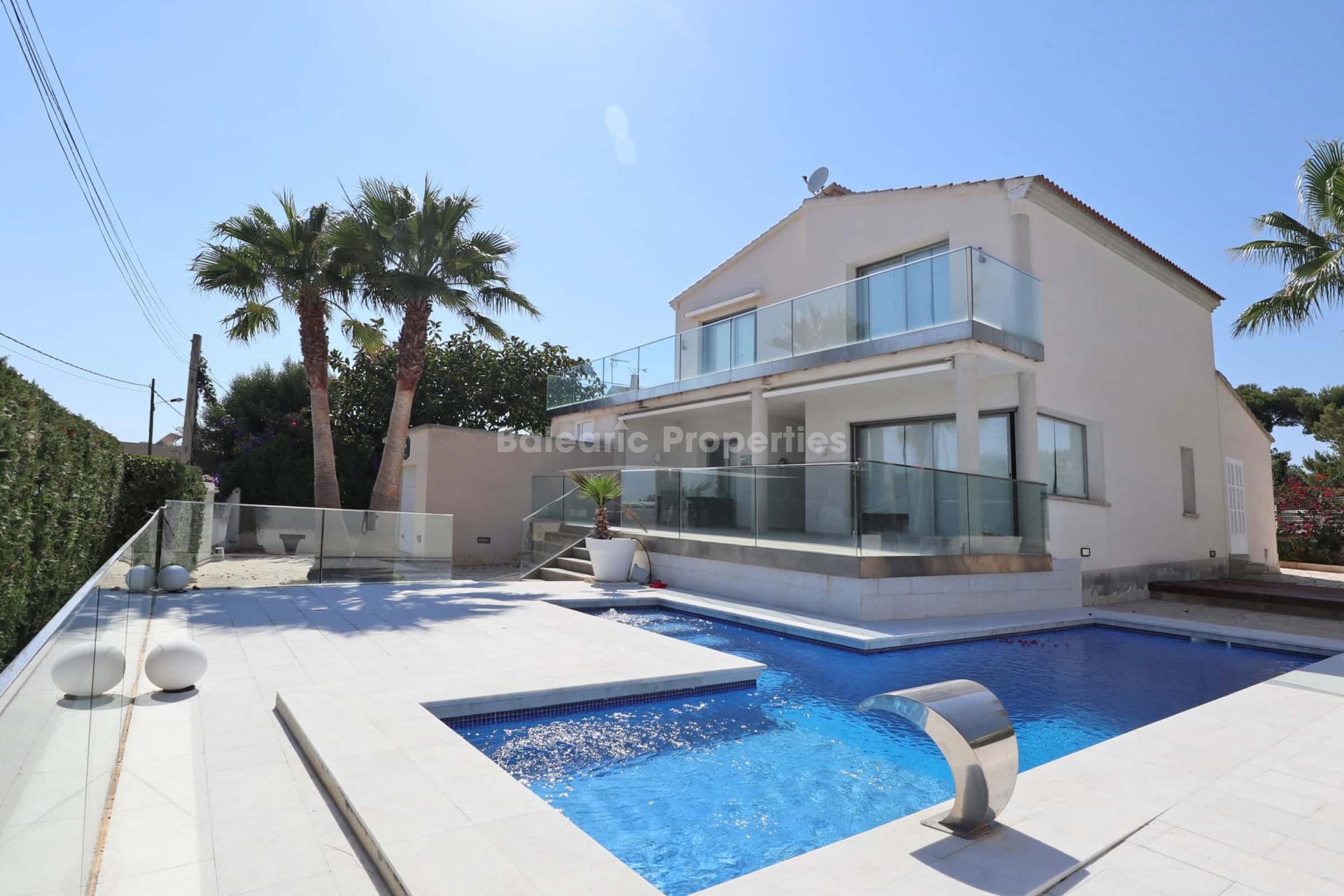 Villa moderna con vistas al mar en venta en Cala Pi, Mallorca