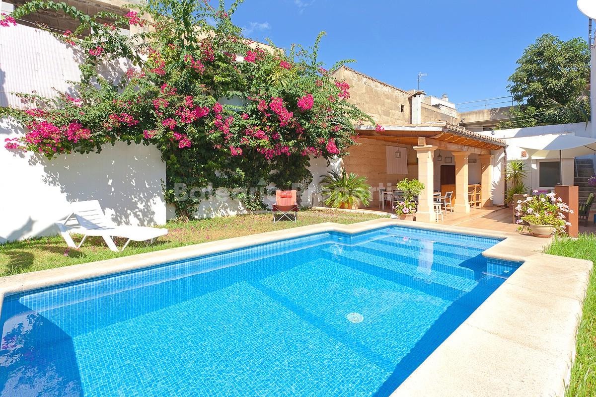 Groundfloor apartment with a large pool for sale in Pollensa, Mallorca