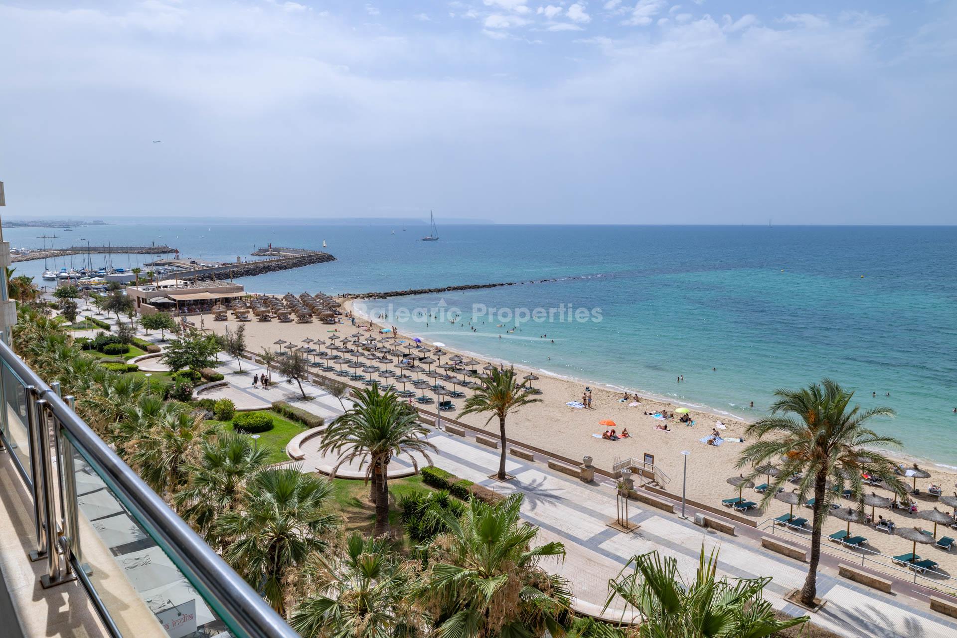 Beachfront apartment with breathtaking sea views for sale in Portixol, Mallorca