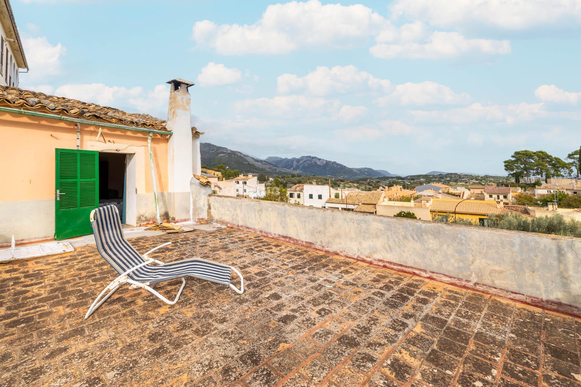 Townhouse to reform, for sale in the centre of Selva, Mallorca