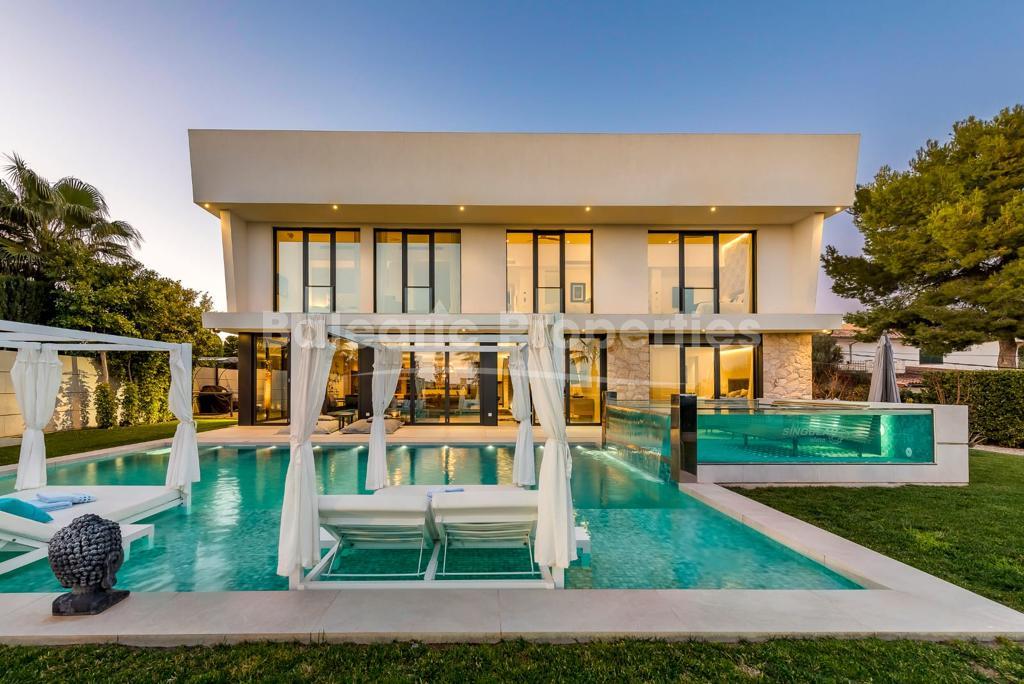 Villa contemporánea de lujo con piscina y jacuzzi en venta en Santa Ponsa, Mallorca