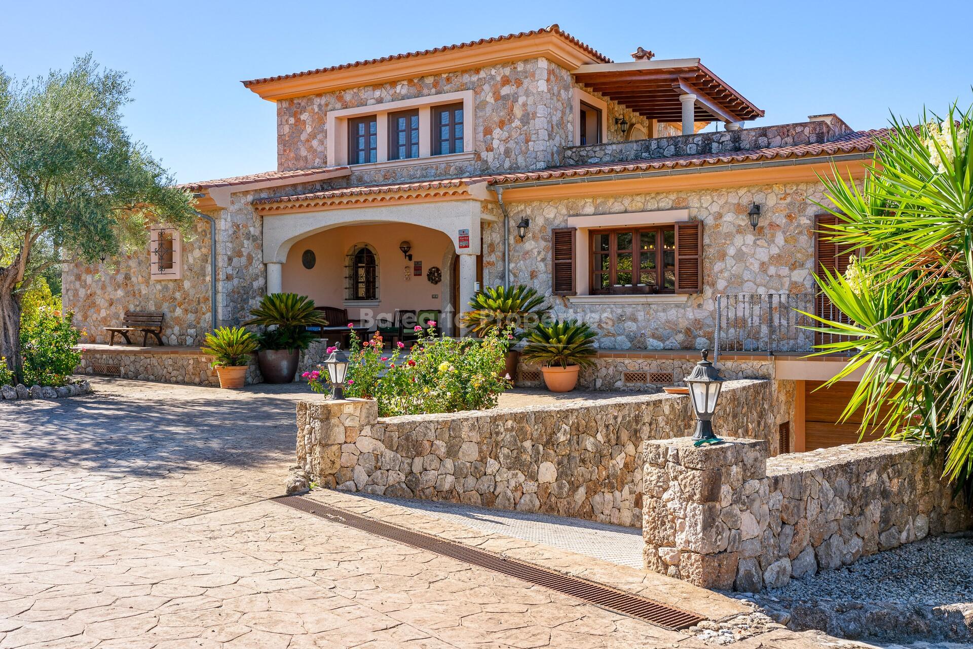 Finca mit Bergblick kaufen in Alaró, Zentral-Mallorca