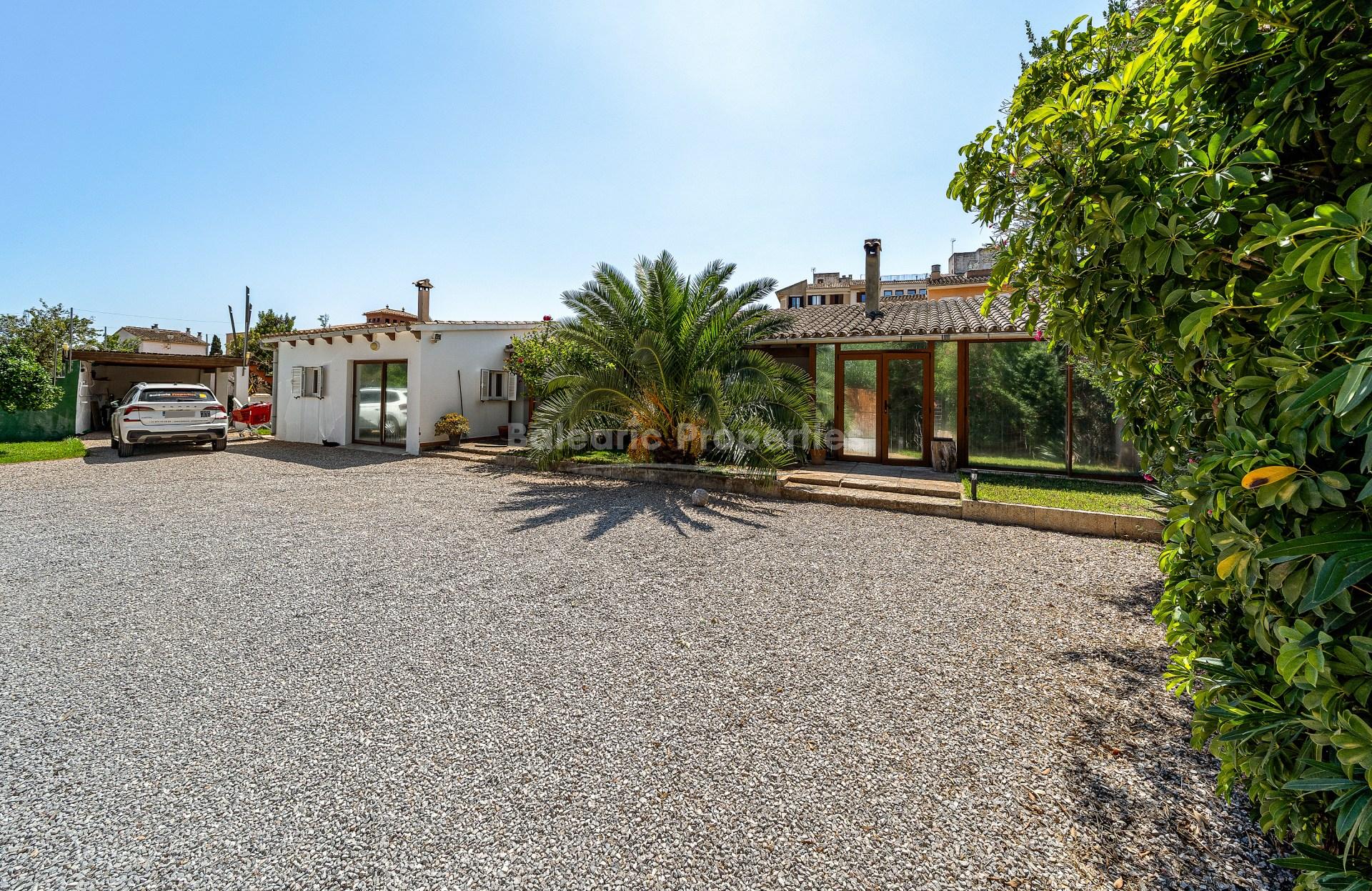Einfamilienhaus mit großem Garten und Pool kaufen in Establiments, Palma de Mallorca