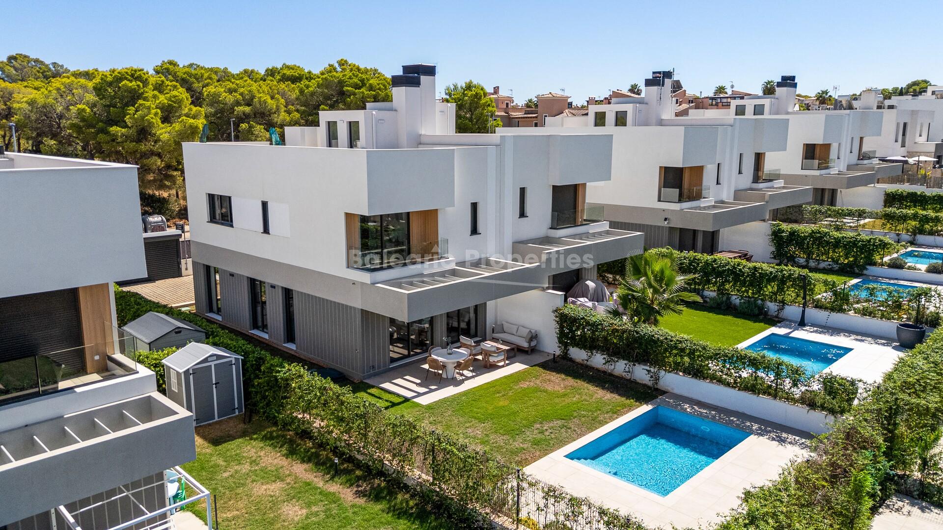 Viviendas de obra nueva con azoteas y piscinas cerca de Llucmajor, Mallorca