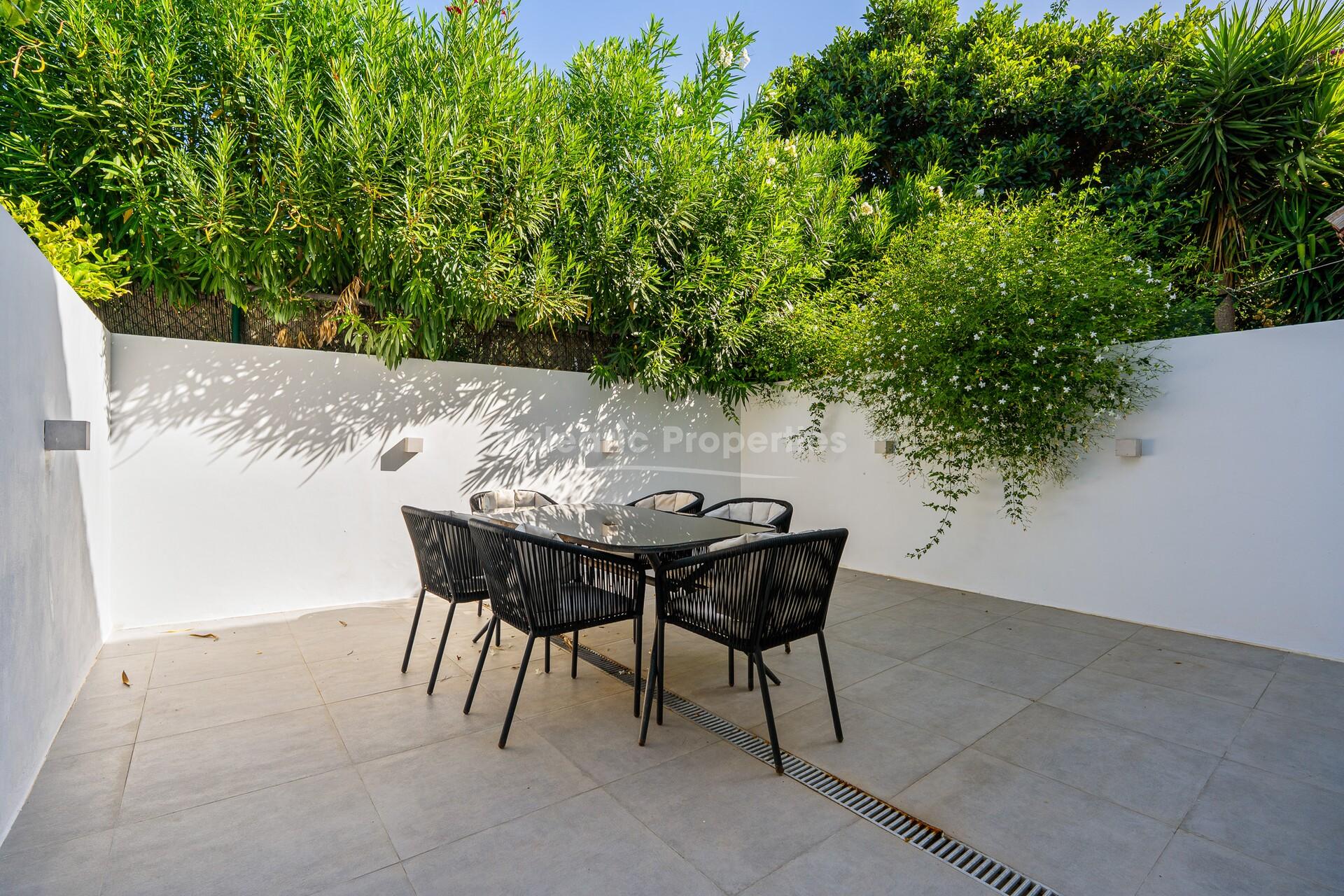 Adosado luminoso en venta en Portals Nous, suroeste de Mallorca
