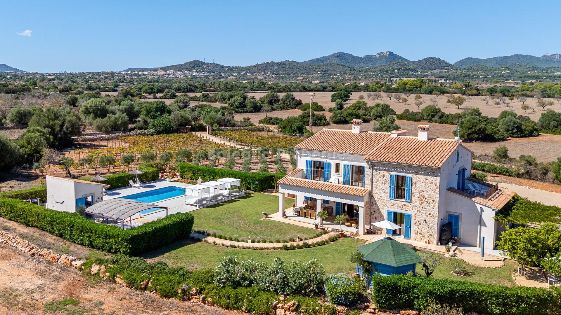 Idyllic finca with vineyard for sale near Portocolom, southeast Mallorca