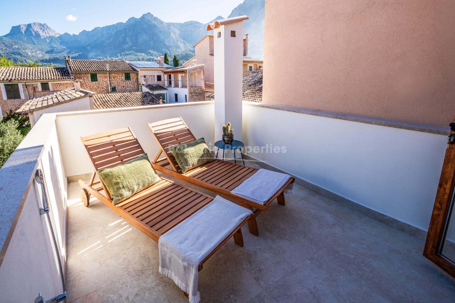 Renovated townhouse and roof terrace for sale in Sóller, West Mallorca
