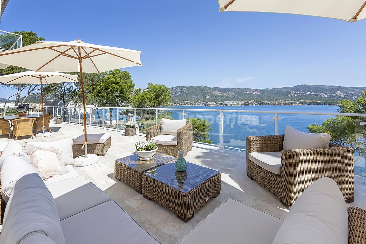 Villa reformada con acceso privado al mar en venta en Torrenova, Mallorca 