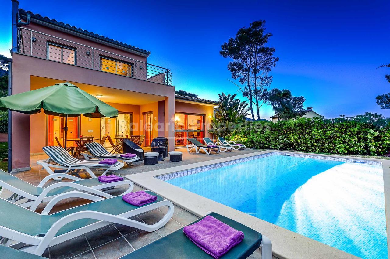 Fabulous villa with holiday rental license for sale in Cala San Vicente, Mallorca