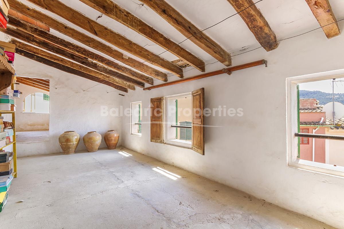 Investment: Four traditional town houses to renovate for sale in Andratx, Mallorca